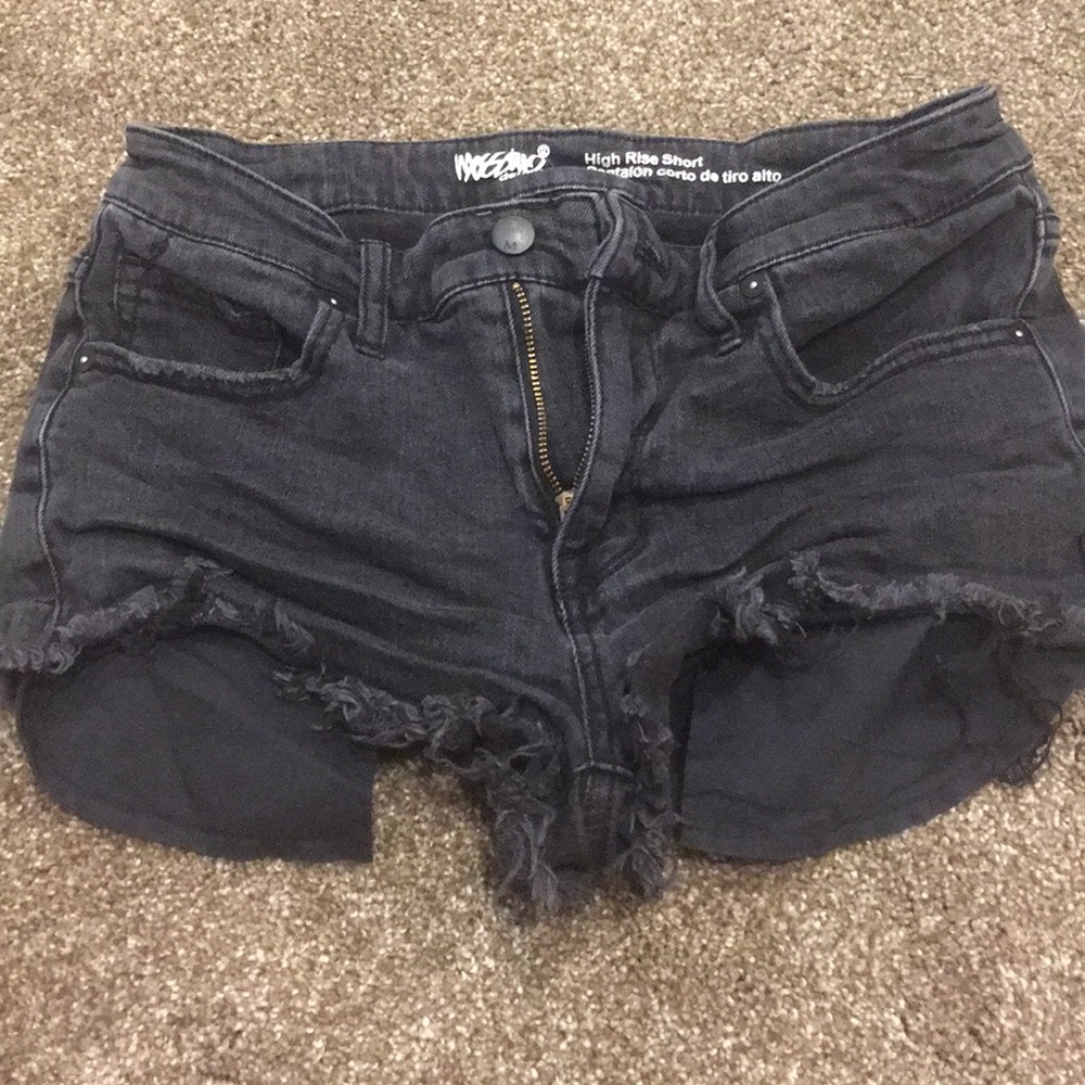 Black shorts🔅